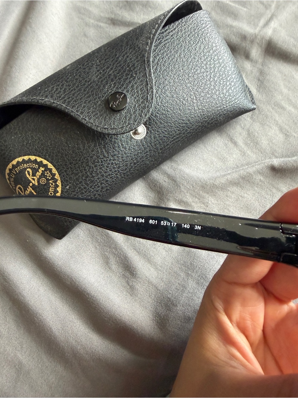 Ray-Ban Black Glossy Wayfarer Sunglasses with Black Case RB 4194 - Picture 3 of 8